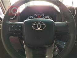 تۆیۆتا لاند کرۆزەر 70